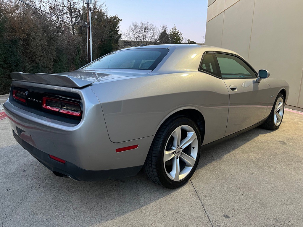 2018 Dodge Challenger Image 15