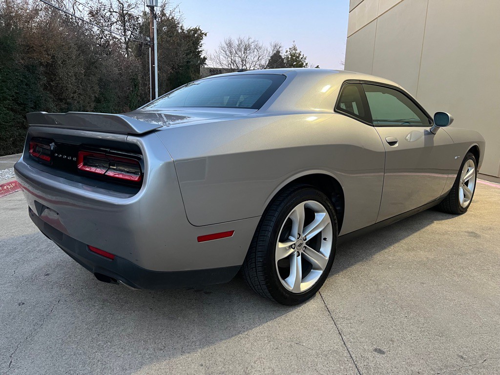 2018 Dodge Challenger Image 16