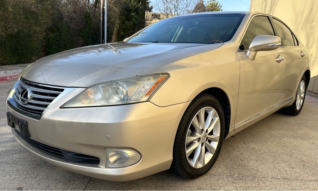 2010 Lexus ES Image 5
