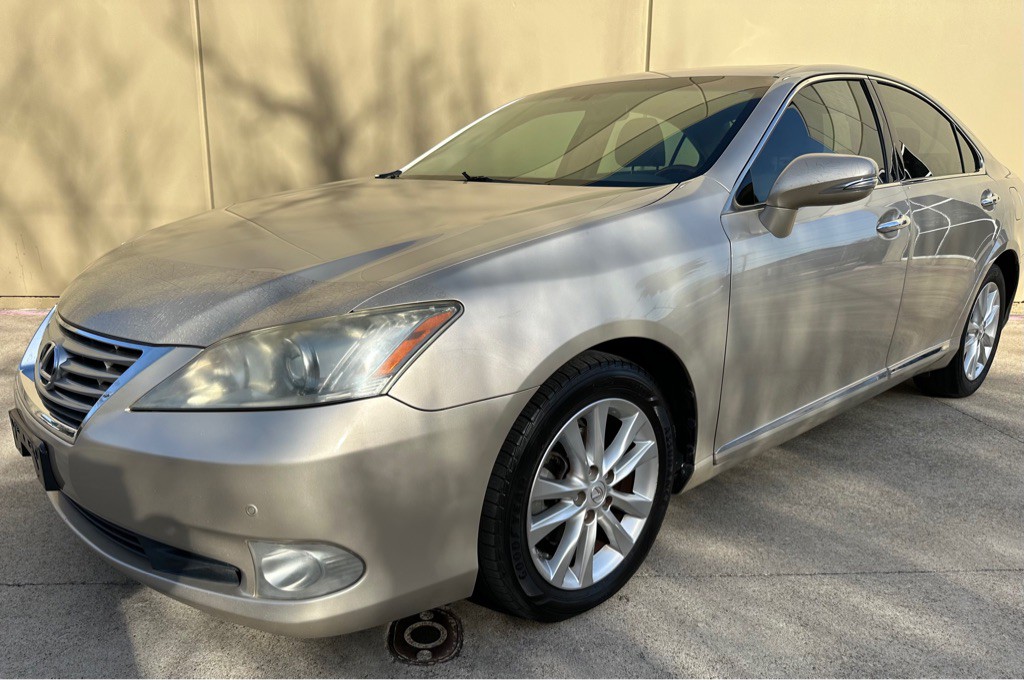 2010 Lexus ES Image 13