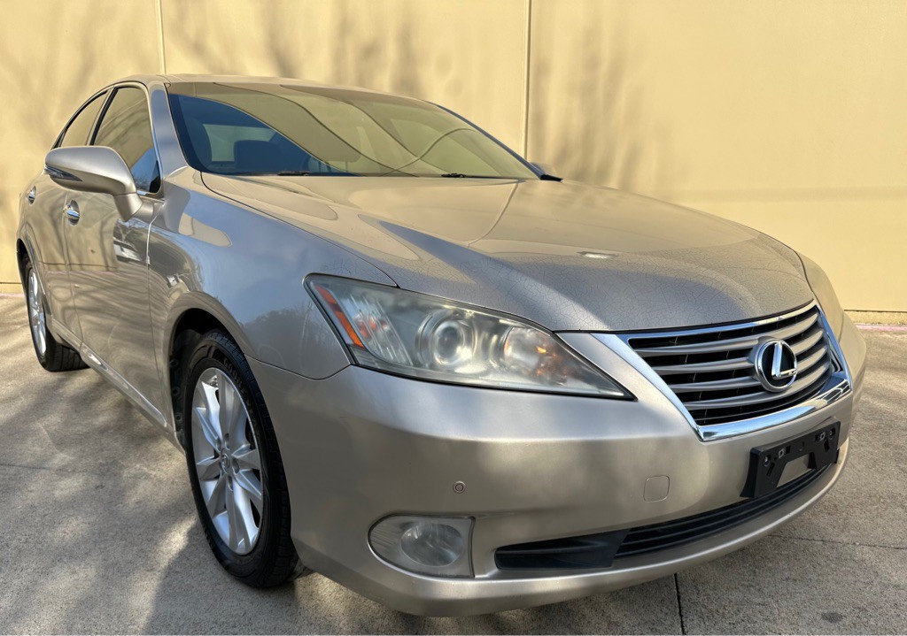 2010 Lexus ES Image 15