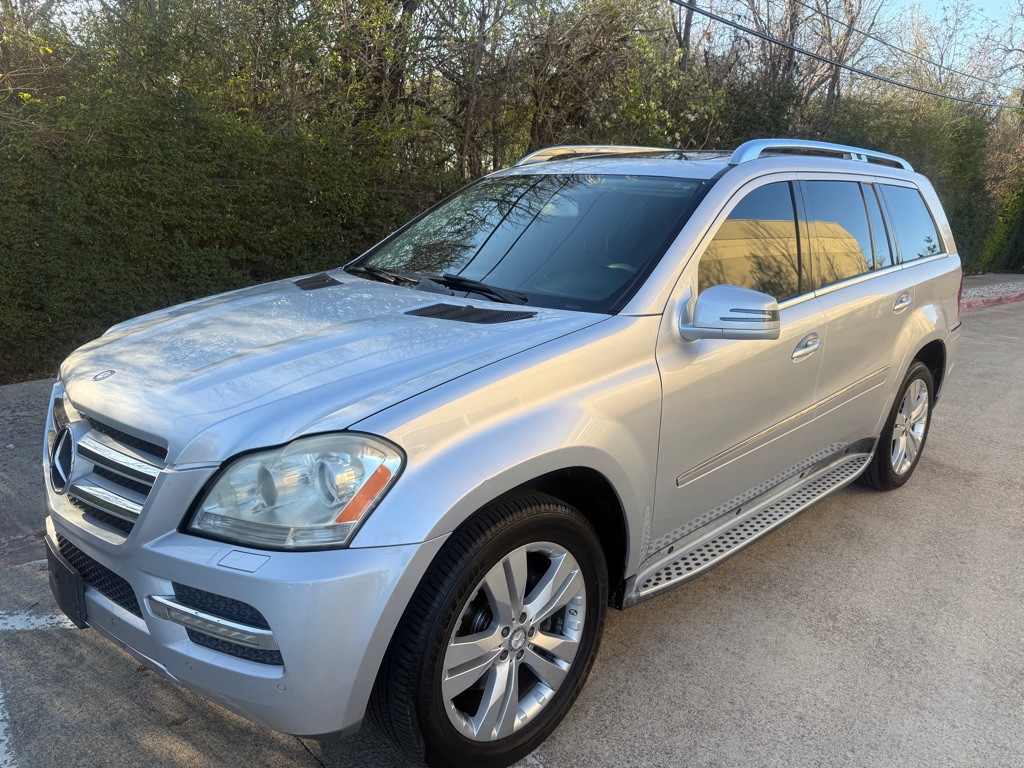 2012 Mercedes-Benz GL-Class Image 2