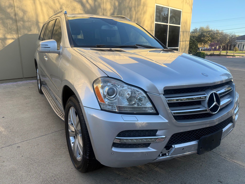 2012 Mercedes-Benz GL-Class Image 3