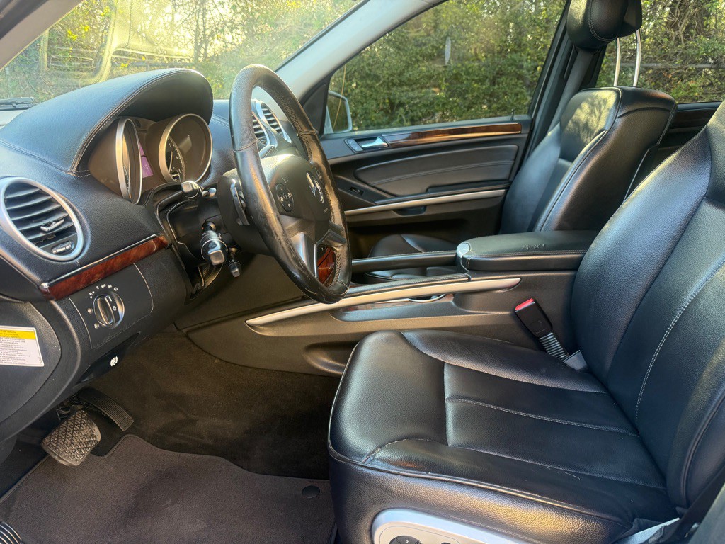 2012 Mercedes-Benz GL-Class Image 8