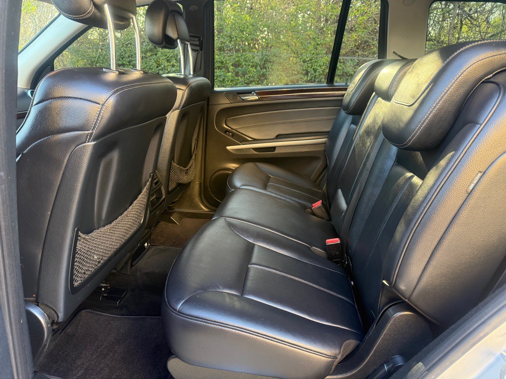 2012 Mercedes-Benz GL-Class Image 10