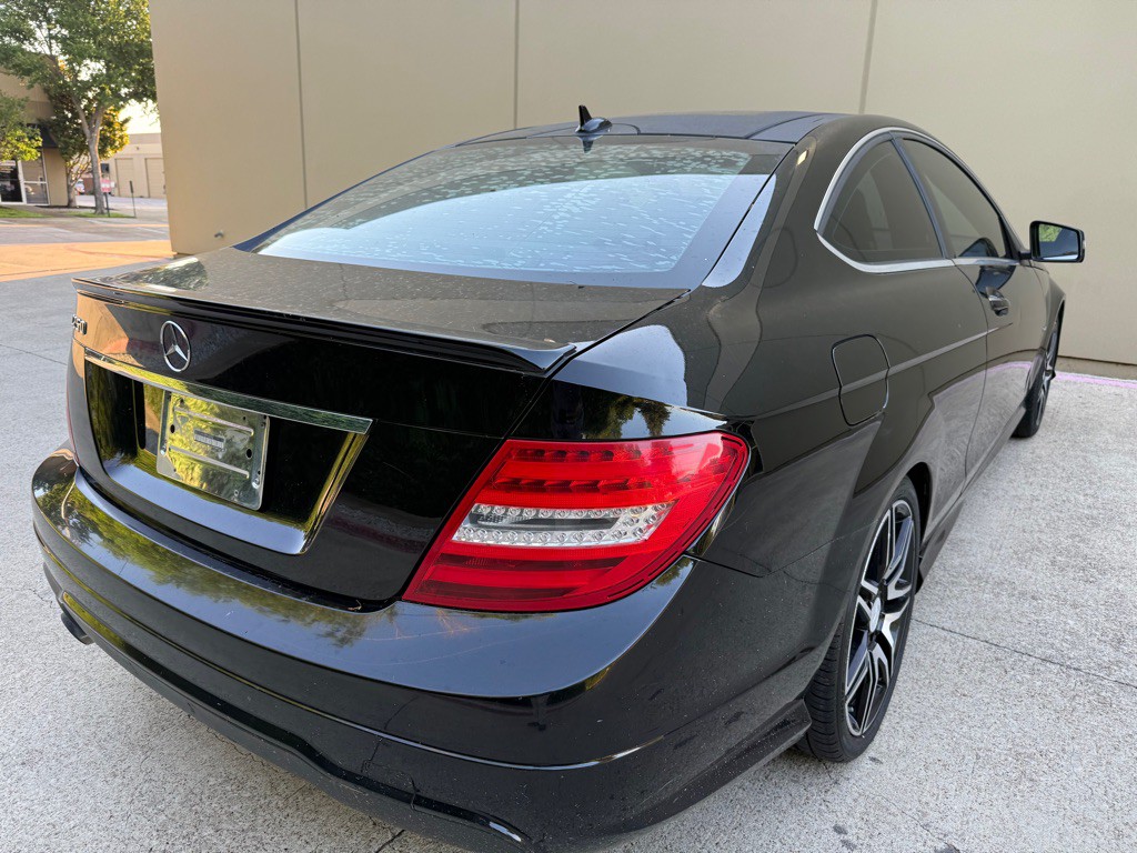 2013 Mercedes-Benz C-Class Image 16