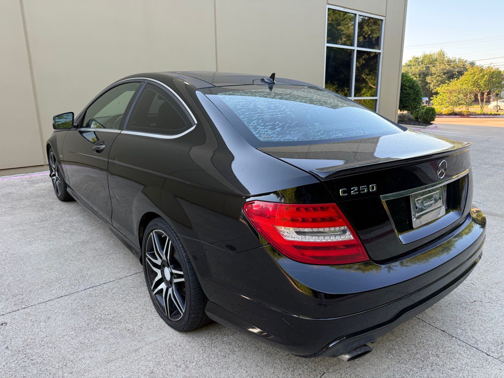 2013 Mercedes-Benz C-Class Image 18