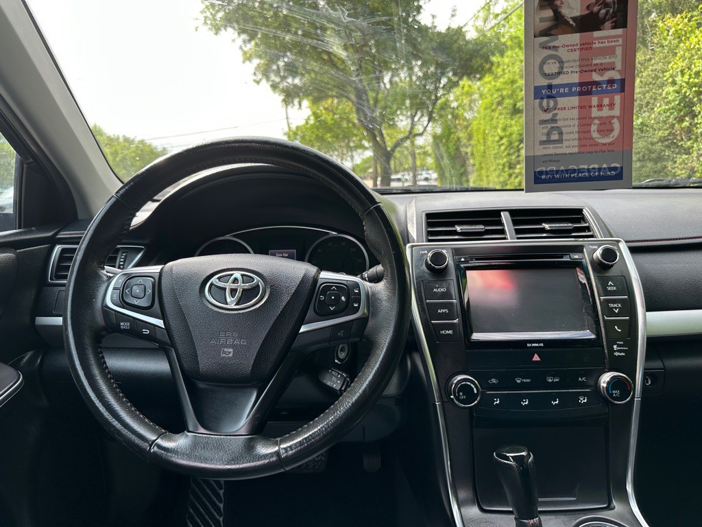 2017 Toyota Camry Image 6