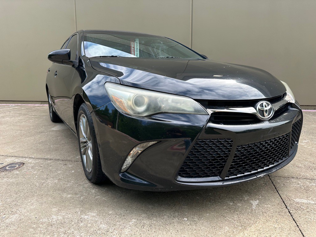 2017 Toyota Camry Image 25