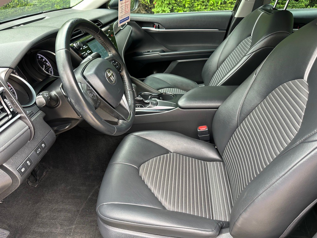 2018 Toyota Camry Image 8