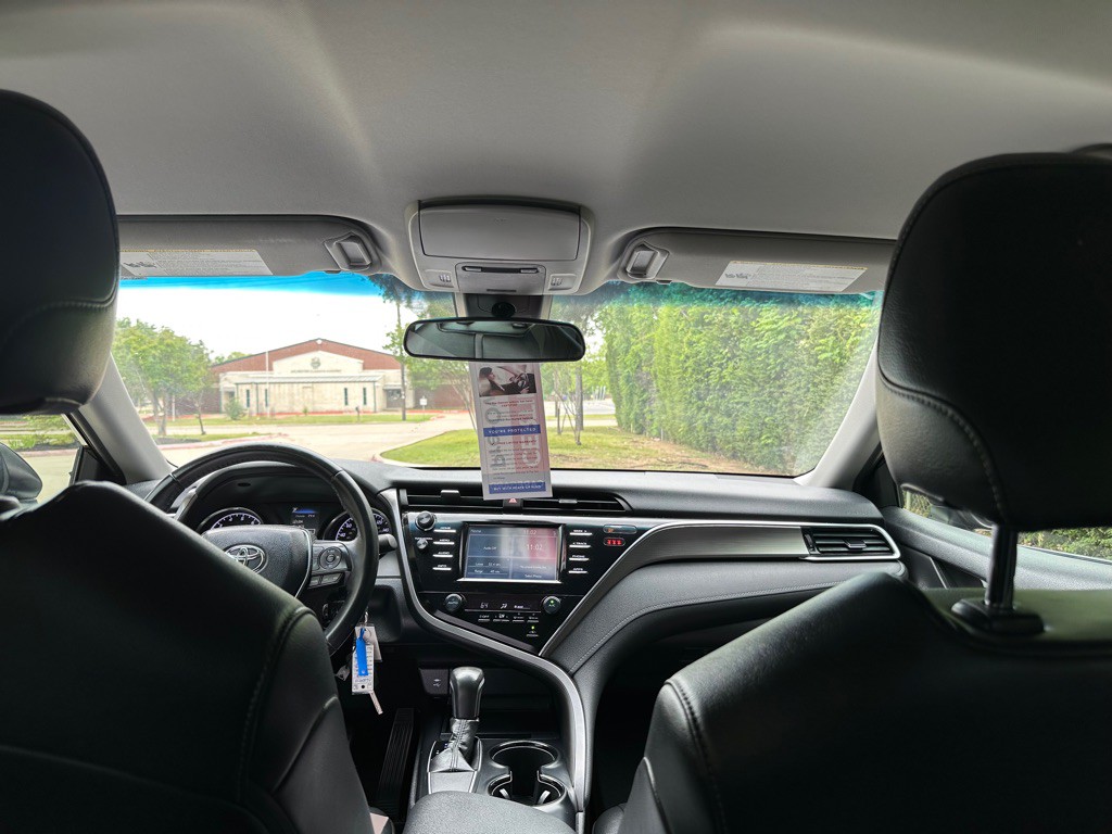 2018 Toyota Camry Image 10