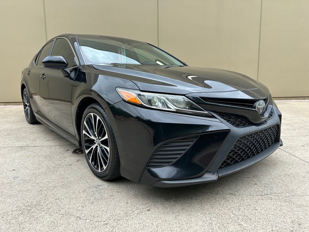 2018 Toyota Camry Image 14