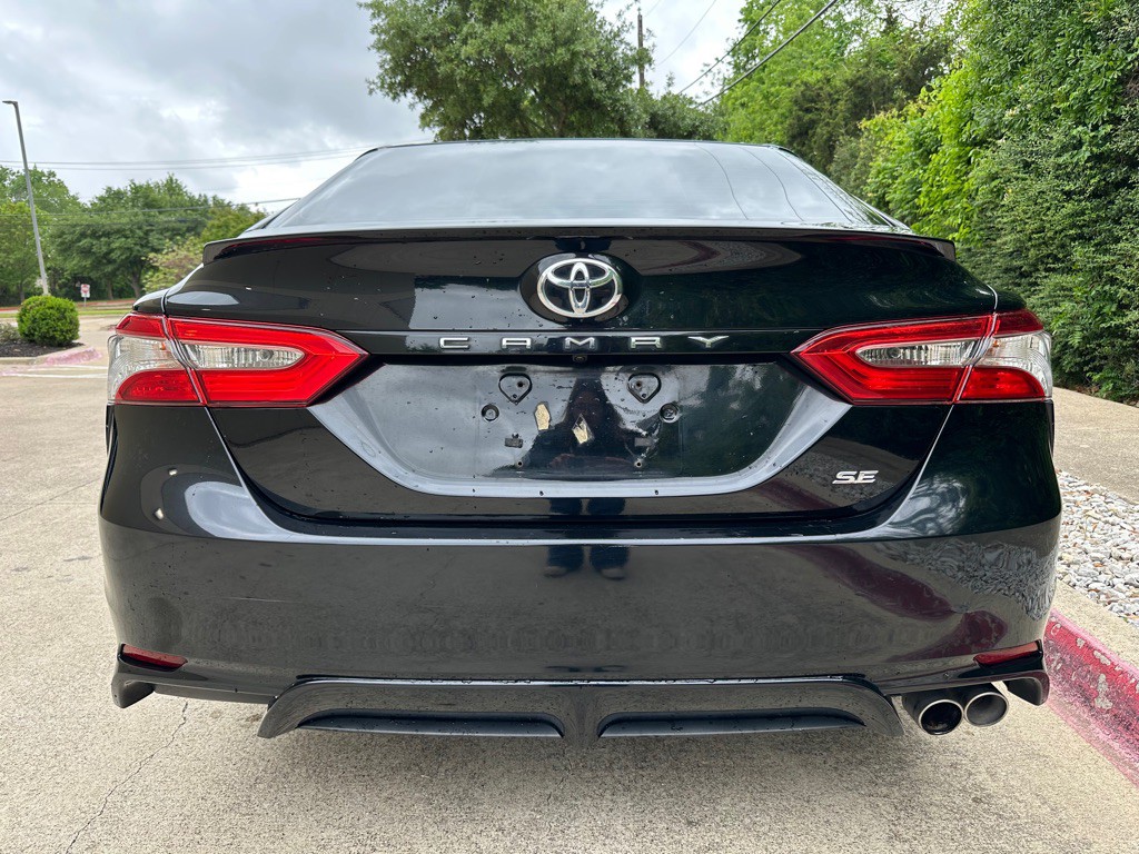 2018 Toyota Camry Image 23