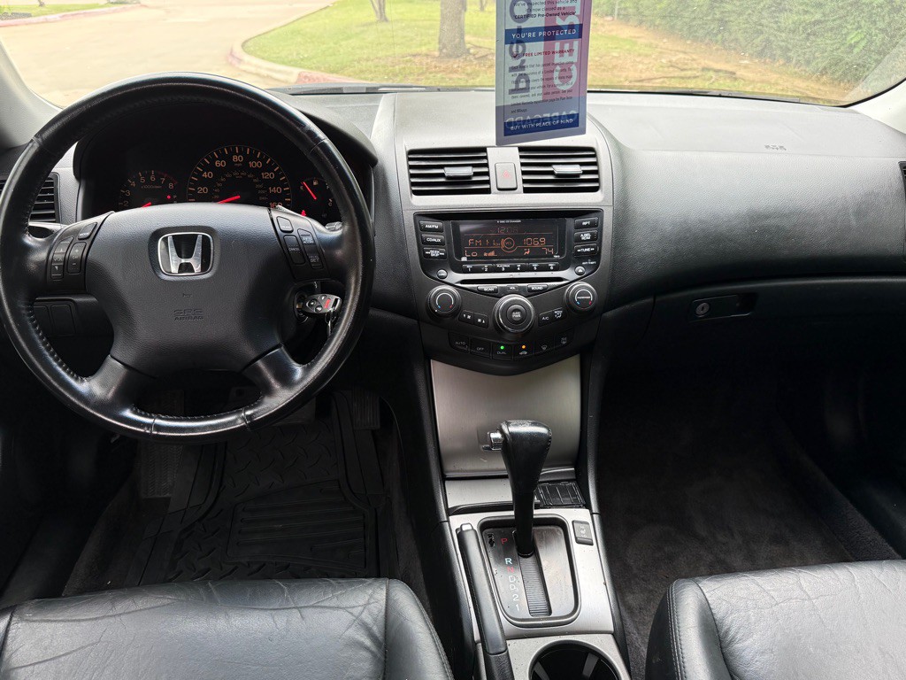 2003 Honda Accord Image 8