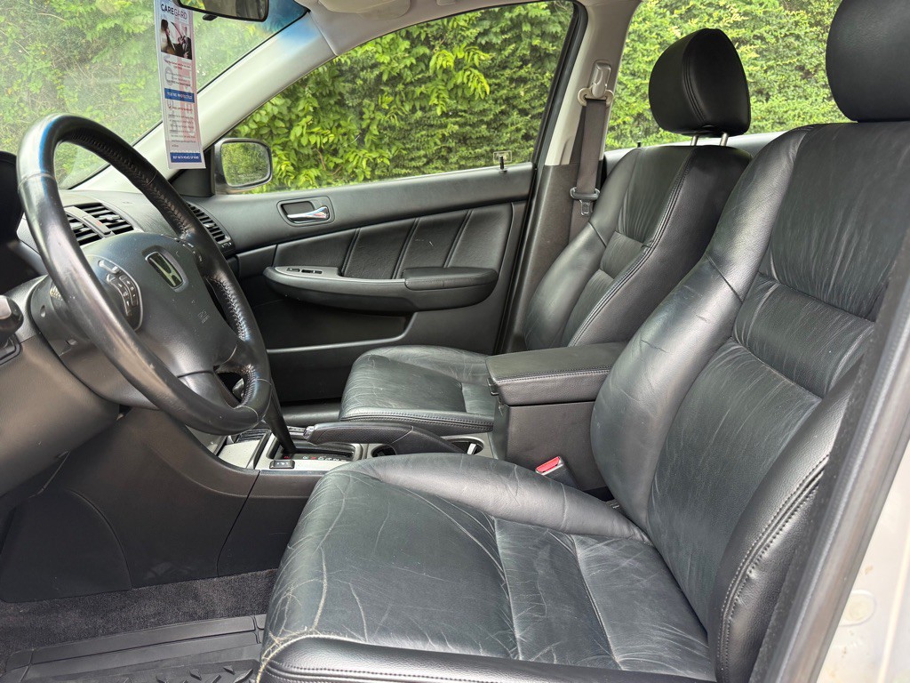2003 Honda Accord Image 9