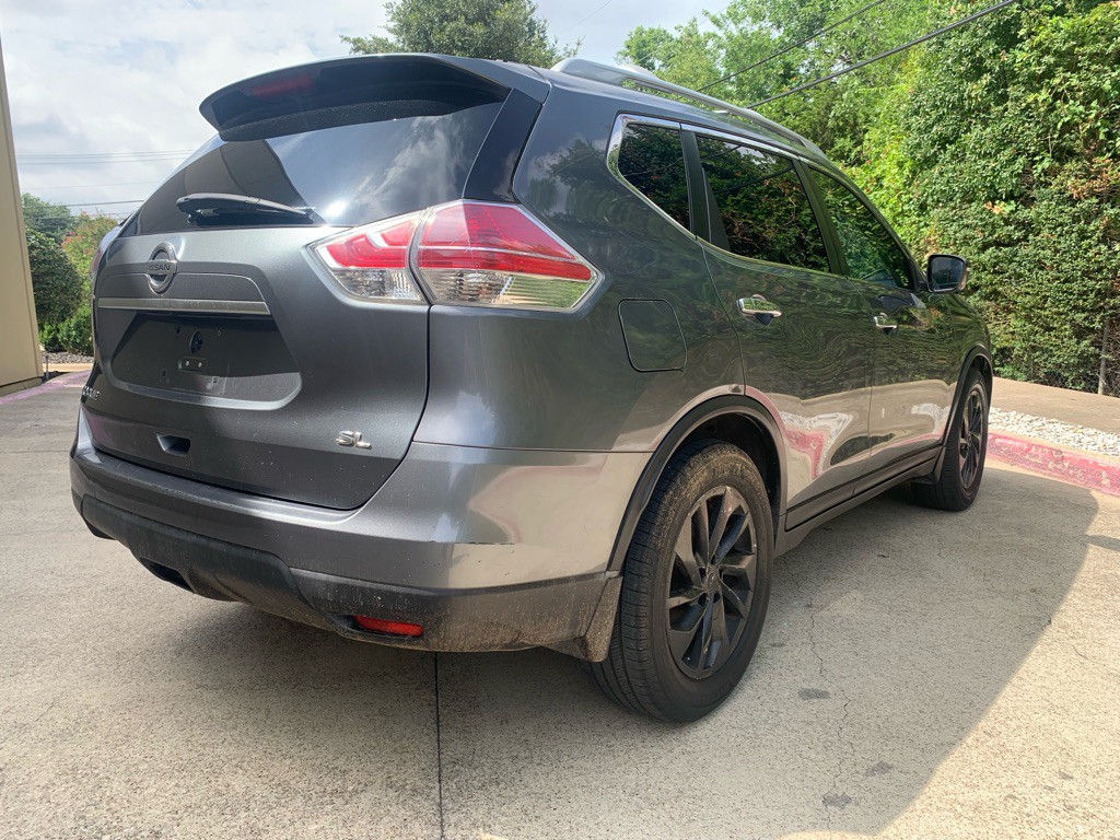 2015 Nissan Rogue Image 16
