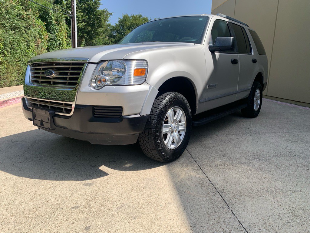 2006 Ford Explorer Image 4