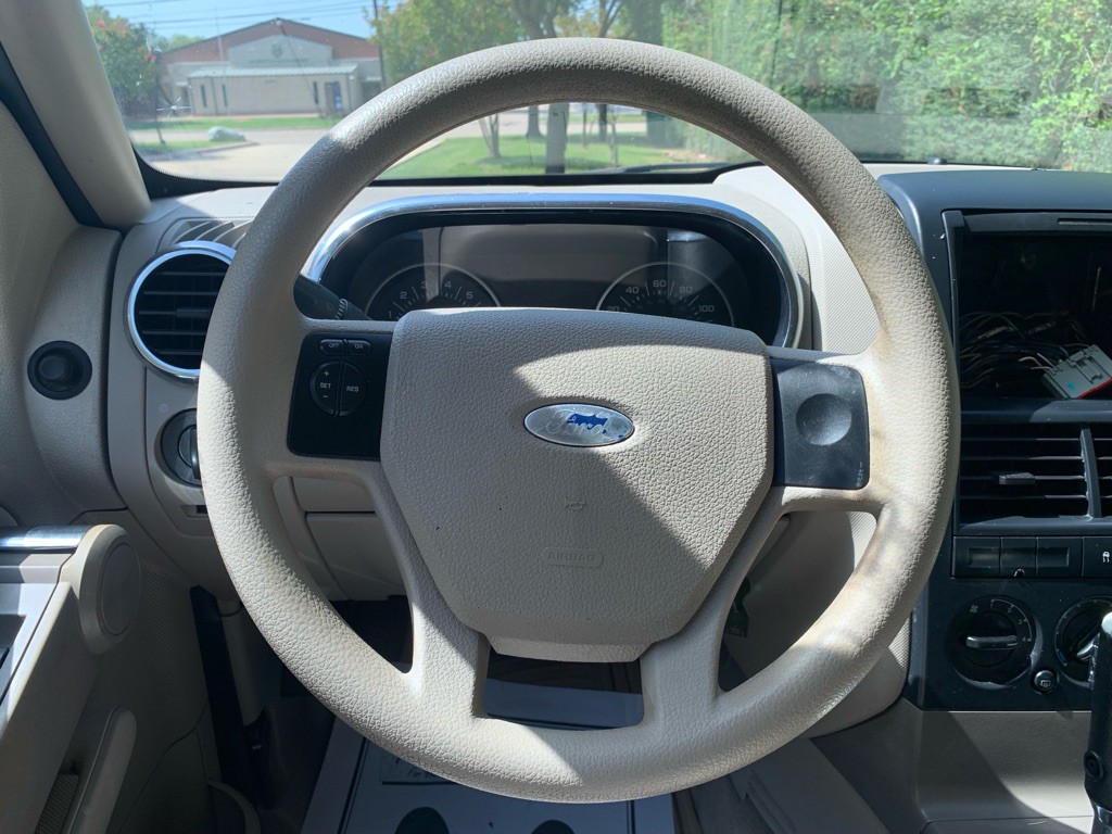 2006 Ford Explorer Image 7