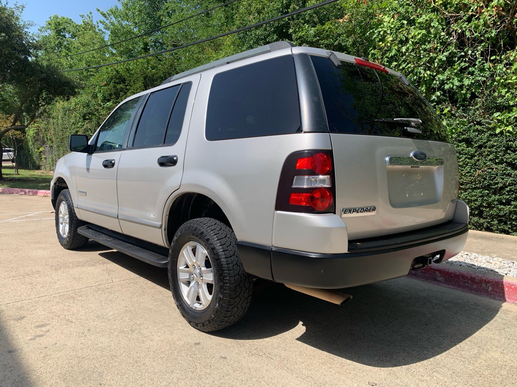 2006 Ford Explorer Image 19