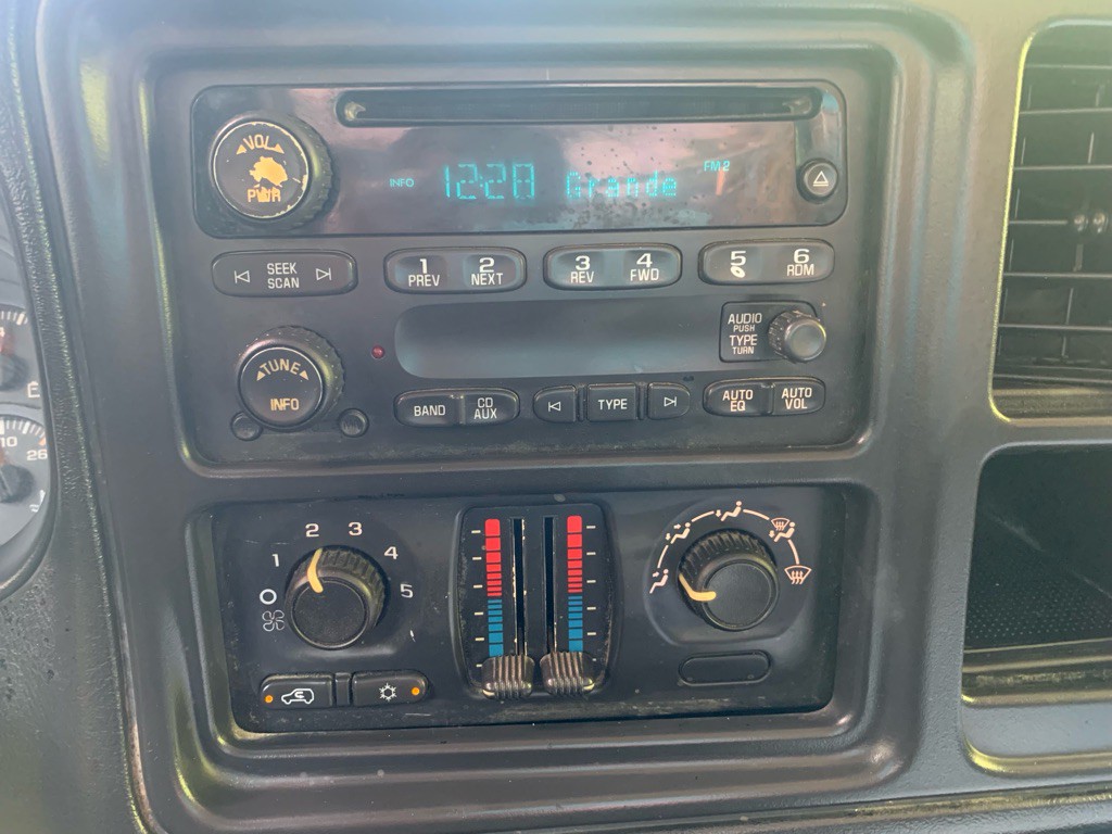 2005 Chevrolet Silverado 1500 Image 8