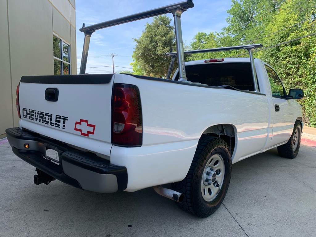 2005 Chevrolet Silverado 1500 Image 12