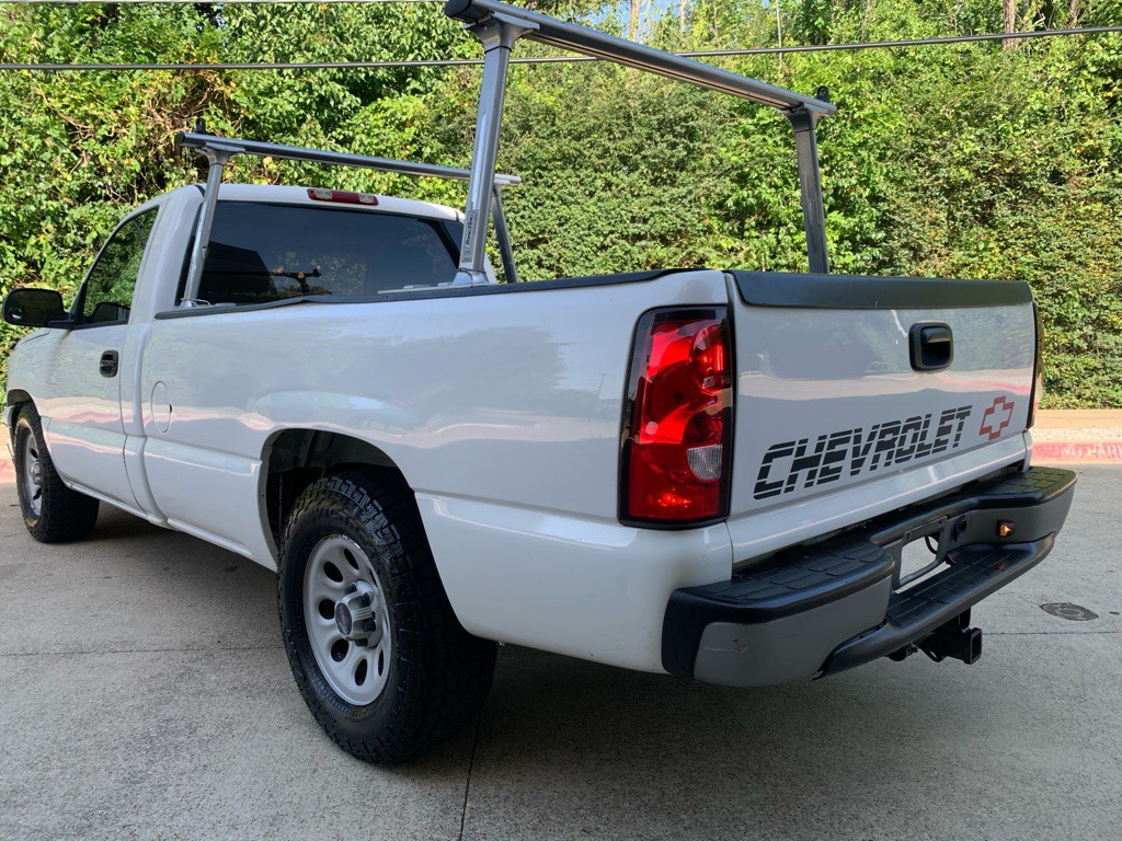 2005 Chevrolet Silverado 1500 Image 18