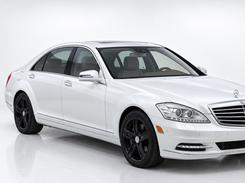 2010 Mercedes-Benz S-Class Image 21