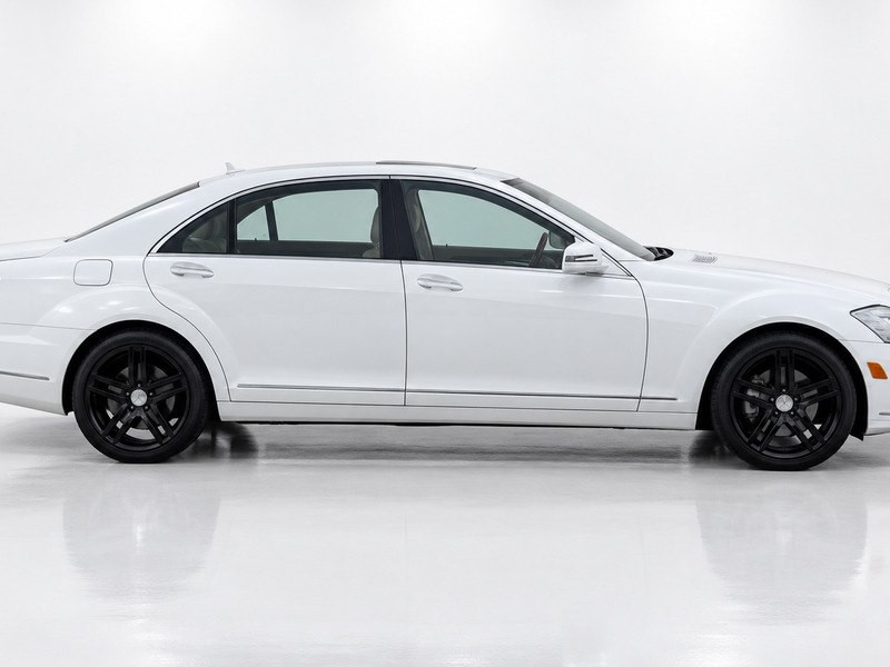 2010 Mercedes-Benz S-Class Image 22