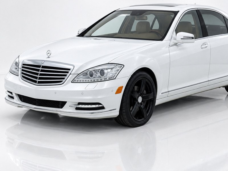 2010 Mercedes-Benz S-Class Image 30