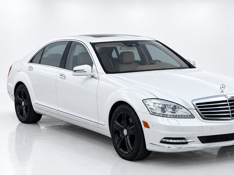 2010 Mercedes-Benz S-Class Image 32