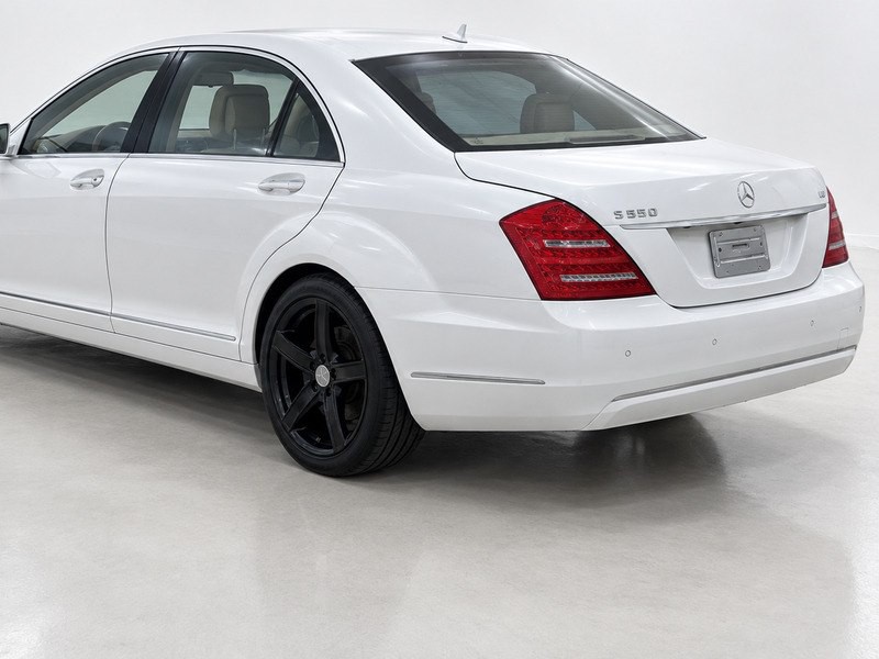 2010 Mercedes-Benz S-Class Image 34