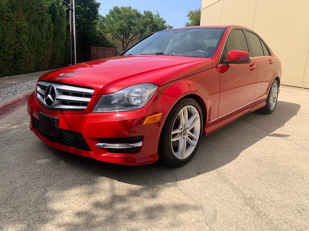 2013 Mercedes-Benz C-Class Image 4