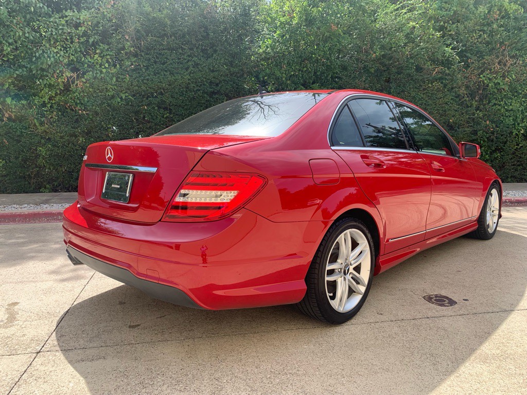 2013 Mercedes-Benz C-Class Image 12