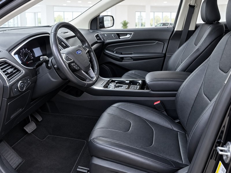 2019 Ford Edge Image 10