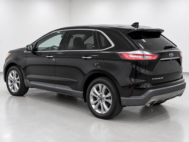 2019 Ford Edge Image 32