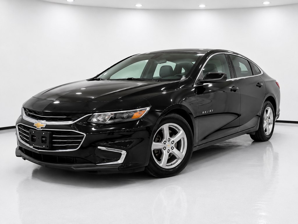 2017 Chevrolet Malibu Image 1