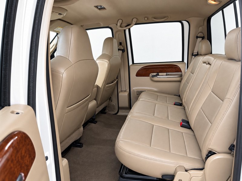 2004 Ford F-350 Image 9