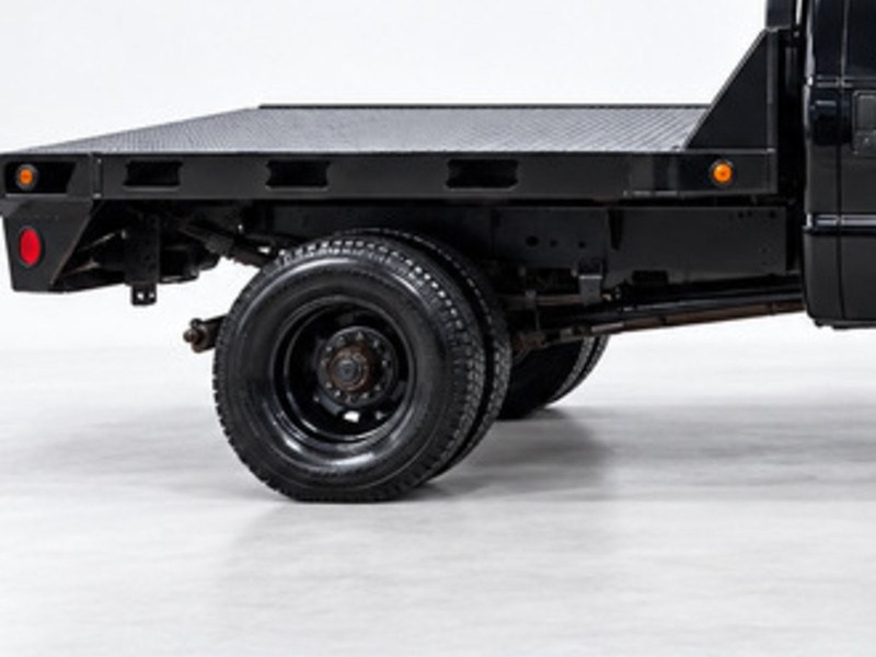 1999 Ford F-350 Image 40