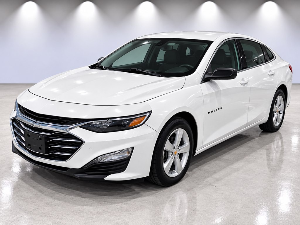 2023 Chevrolet Malibu Image 1