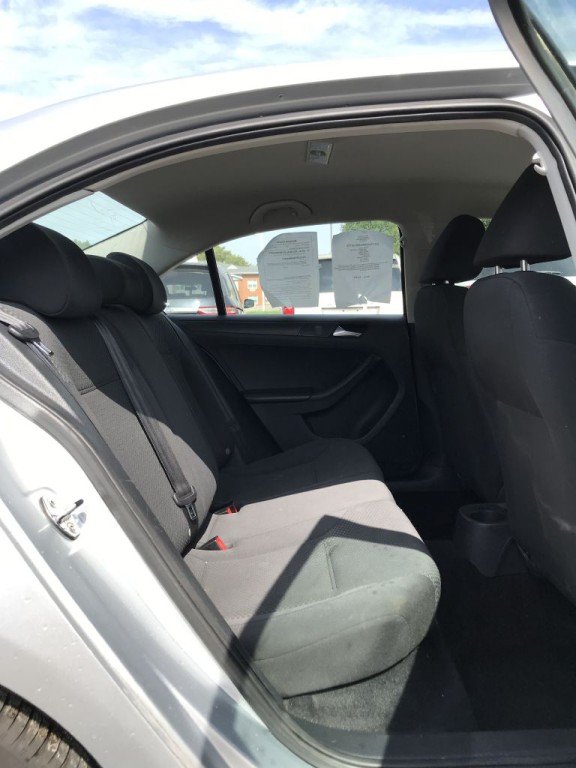 2013 Volkswagen Jetta Image 9