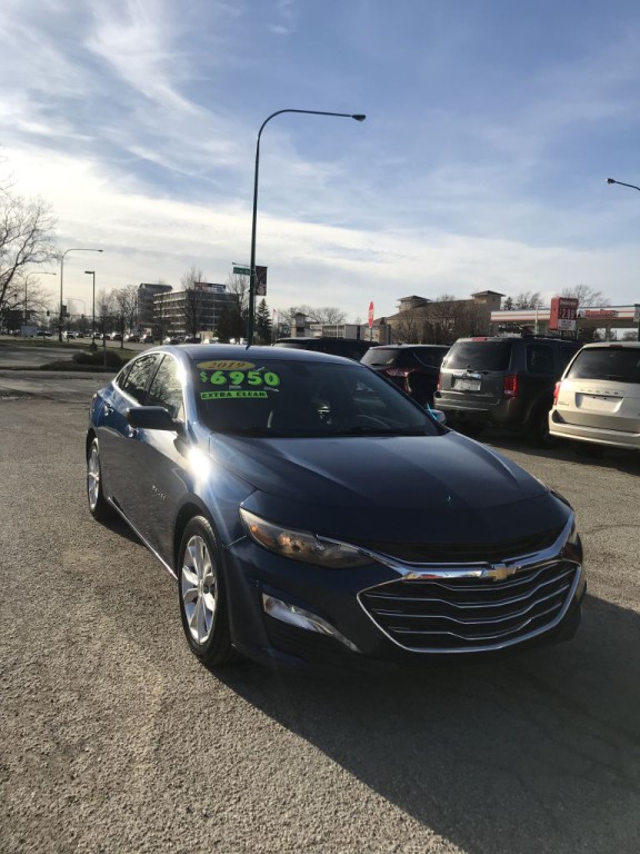 2019 Chevrolet Malibu Image 1