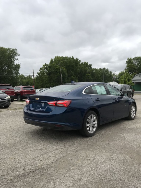 2019 Chevrolet Malibu Image 3