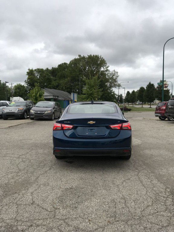 2019 Chevrolet Malibu Image 4