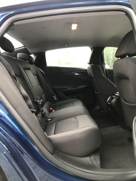 2019 Chevrolet Malibu Image 11