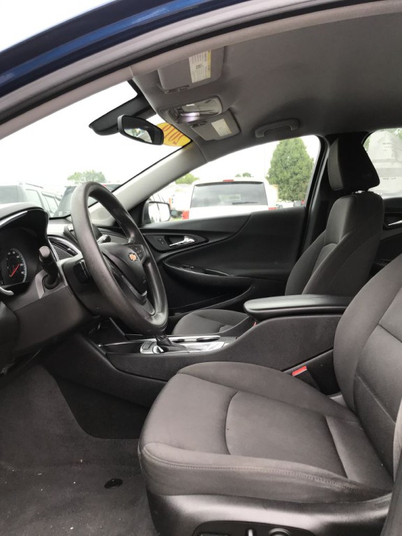 2019 Chevrolet Malibu Image 14