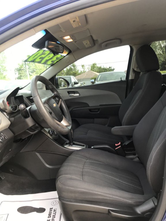 2012 Chevrolet Sonic Image 16