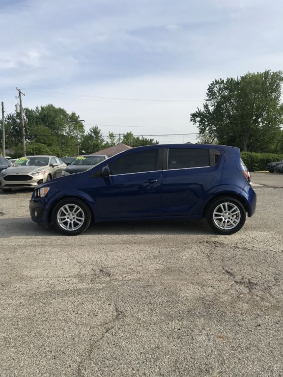 2012 Chevrolet Sonic Image 4
