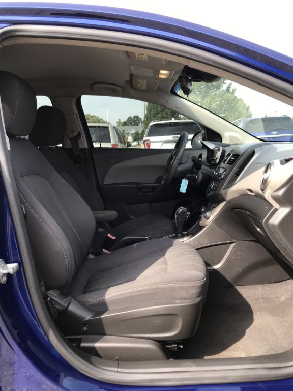 2012 Chevrolet Sonic Image 8