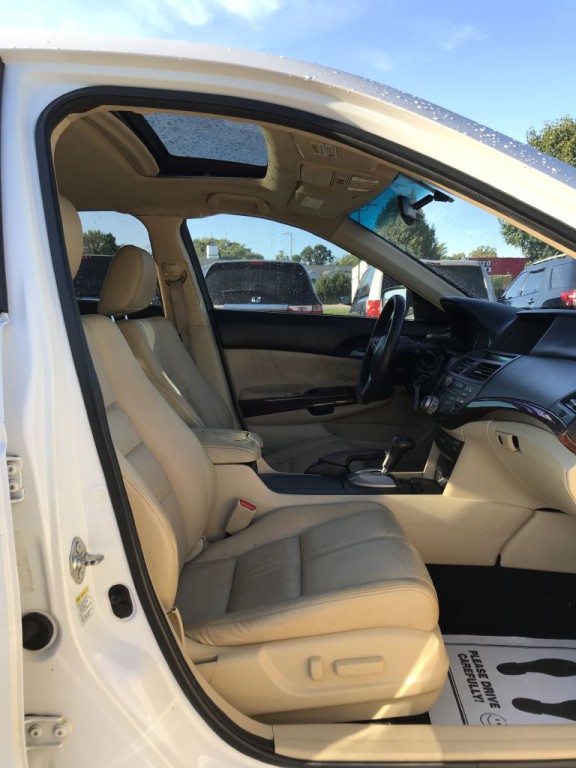 2012 Honda Crosstour Image 16