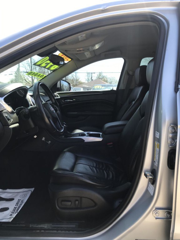 2014 Cadillac SRX Image 16